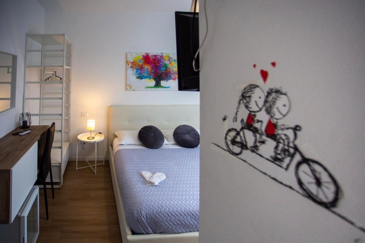 Bed And Breakfast Castello7 San Felice del Benaco Luaran gambar